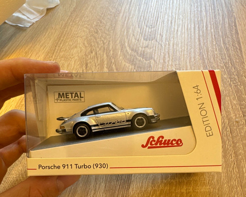 Schuco porsche 911 turbo 930 - 911,