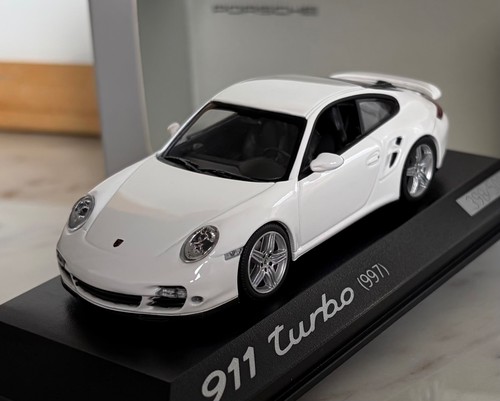 Minichamps porsche 911 - 1:43,